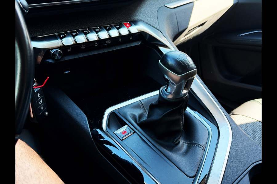 Peugeot 5008 1.2 PureTech GT-Line 7 pers Carplay_Trekh_Navi_Leder