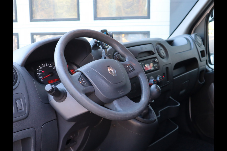 Renault Master T35 2.3 dCi 131pk Euro 6 Lowliner + Zijdeur - 433 cm WB - Airco - Camera - Cruise