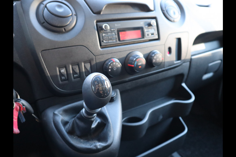 Renault Master T35 2.3 dCi 131pk Euro 6 Lowliner + Zijdeur - 433 cm WB - Airco - Camera - Cruise