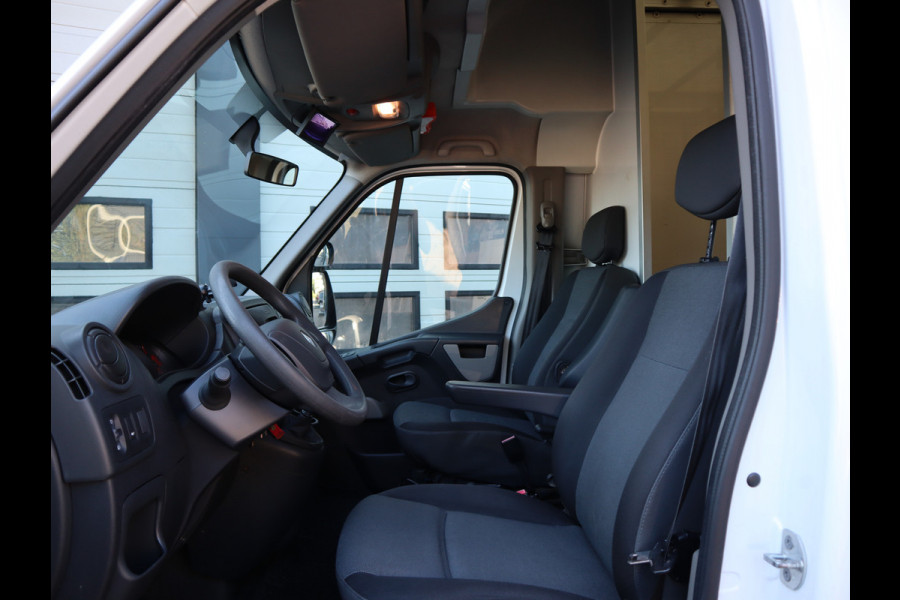 Renault Master T35 2.3 dCi 131pk Euro 6 Lowliner + Zijdeur - 433 cm WB - Airco - Camera - Cruise