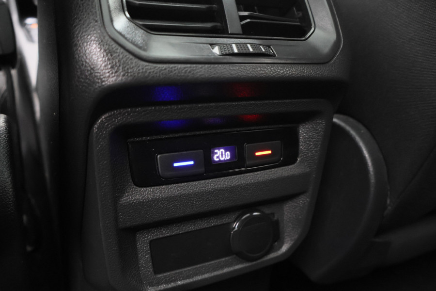 Volkswagen Tiguan Allspace 1.5 TSI DSG Highline Business R-Line 7p. Camera, Apple CarPlay, Panoramdak, Elek. Trekhaak, Virtual Cockpit, LED, 19"