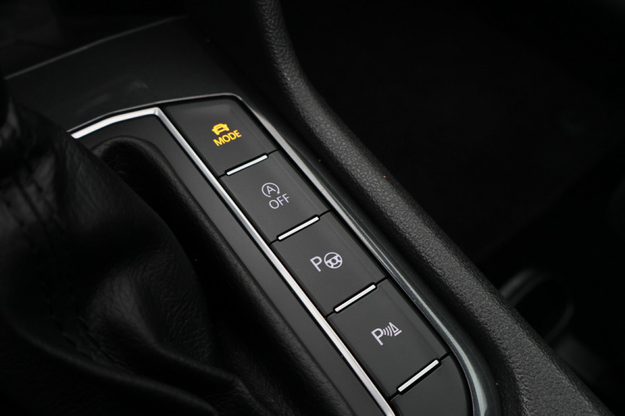 Volkswagen Tiguan Allspace 1.5 TSI DSG Highline Business R-Line 7p. Camera, Apple CarPlay, Panoramdak, Elek. Trekhaak, Virtual Cockpit, LED, 19"