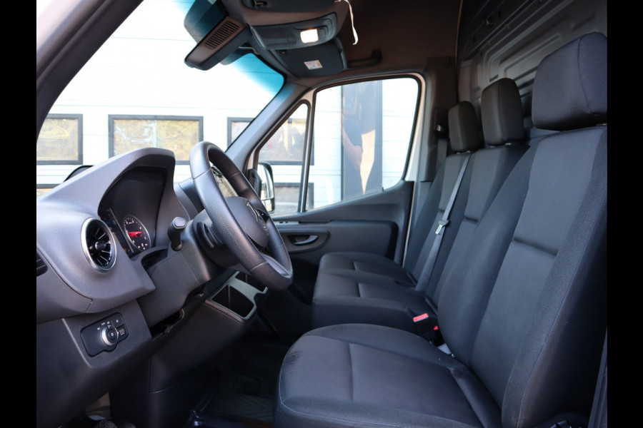 Mercedes-Benz Sprinter 317 CDI Automaat L3H2 Pro - Nieuw Model - LED - Mbux - Camera - Cruise