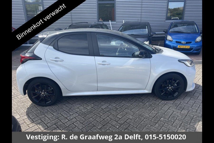 Toyota Yaris 1.5 Hybrid Executive | Stoelverwarming | Navigatie | Parkeersenoren | Apple Carplay/Android Auto