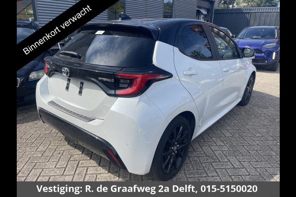 Toyota Yaris 1.5 Hybrid Executive | Stoelverwarming | Navigatie | Parkeersenoren | Apple Carplay/Android Auto