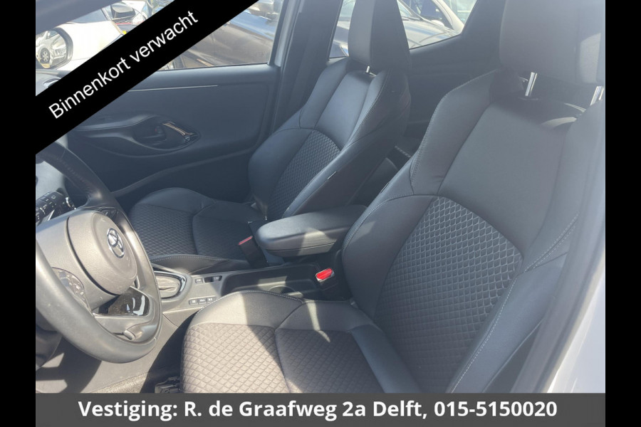 Toyota Yaris 1.5 Hybrid Executive | Stoelverwarming | Navigatie | Parkeersenoren | Apple Carplay/Android Auto