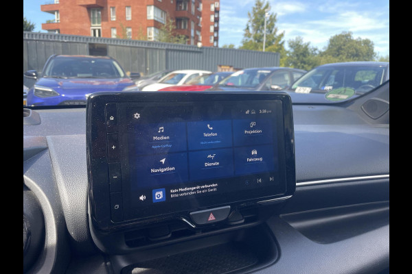 Toyota Yaris 1.5 Hybrid Executive | Stoelverwarming | Navigatie | Parkeersenoren | Apple Carplay/Android Auto
