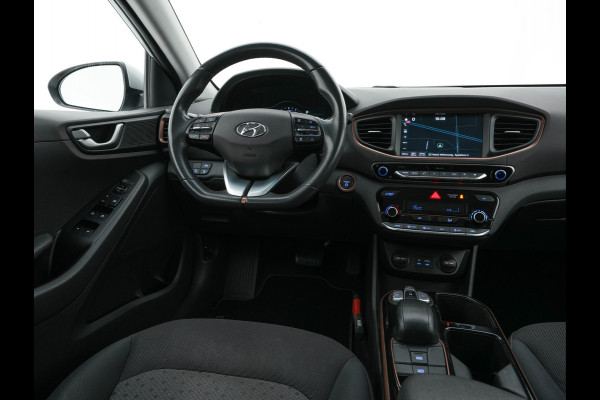 Hyundai IONIQ Comfort EV {SoH-94%} (INCL-BTW) Aut. *ADAPTIVE-CRUISE | DIGI-COCKPIT | SHIFTPADDLES | LANE-ASSIST | CCS-FASTLOADER | CRUISE | CAMERA | KEYLESS | DAB+ | NAVI-FULLMAP | ECC | PDC | 16"*