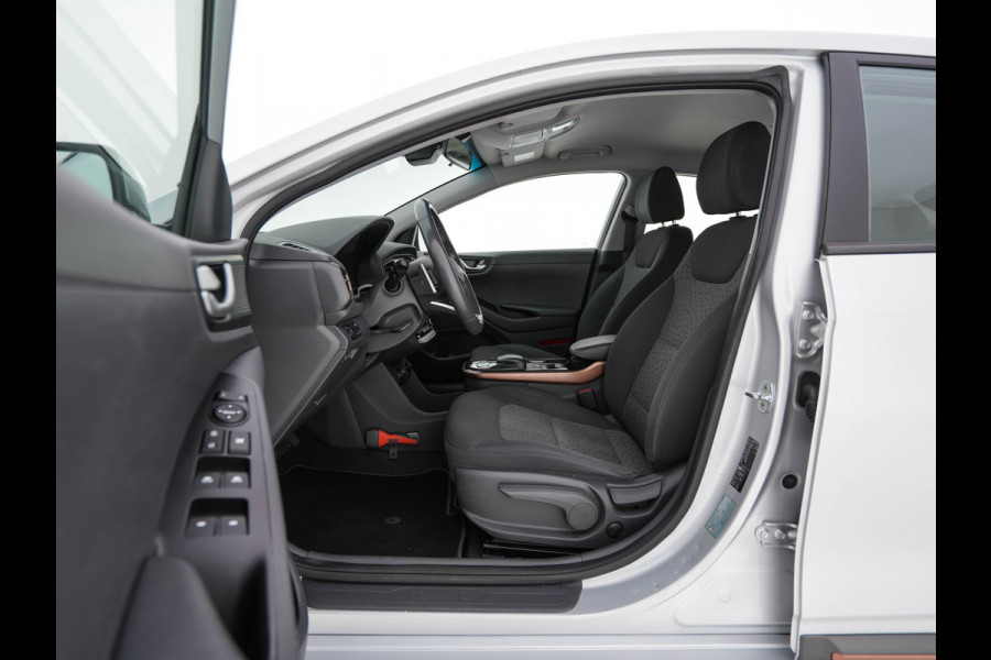 Hyundai IONIQ Comfort EV {SoH-94%} (INCL-BTW) Aut. *ADAPTIVE-CRUISE | DIGI-COCKPIT | SHIFTPADDLES | LANE-ASSIST | CCS-FASTLOADER | CRUISE | CAMERA | KEYLESS | DAB+ | NAVI-FULLMAP | ECC | PDC | 16"*