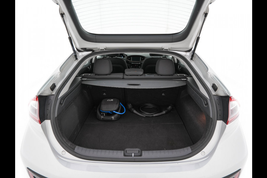 Hyundai IONIQ Comfort EV {SoH-94%} (INCL-BTW) Aut. *ADAPTIVE-CRUISE | DIGI-COCKPIT | SHIFTPADDLES | LANE-ASSIST | CCS-FASTLOADER | CRUISE | CAMERA | KEYLESS | DAB+ | NAVI-FULLMAP | ECC | PDC | 16"*