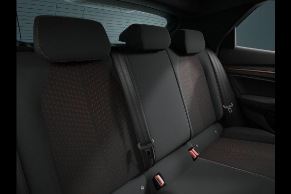 CUPRA Raval Business 39 kWh 135PK | Adaptive cruise Control | Side Assist | Climate Control | Keyless Entry | Camera Achter | Stoel & Stuurverwarming |