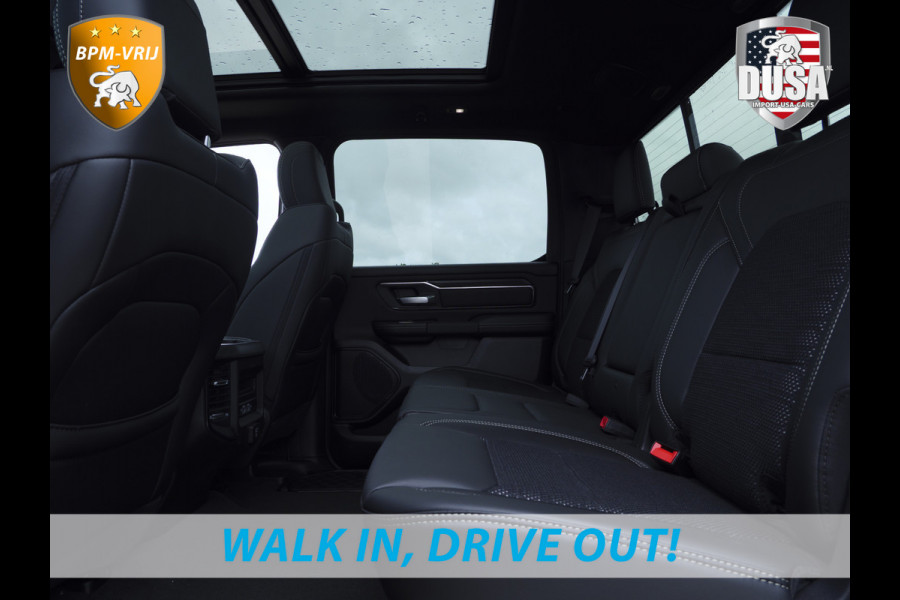 Dodge Ram 1500 | Laramie Sport | 5.7 V8 | HEMI | 4x4 | Crew Cab Panoramadak | Leder | Uconnect touchscreen | Getoonde accessoires zijn verkrijgbaar tegen meerprijs