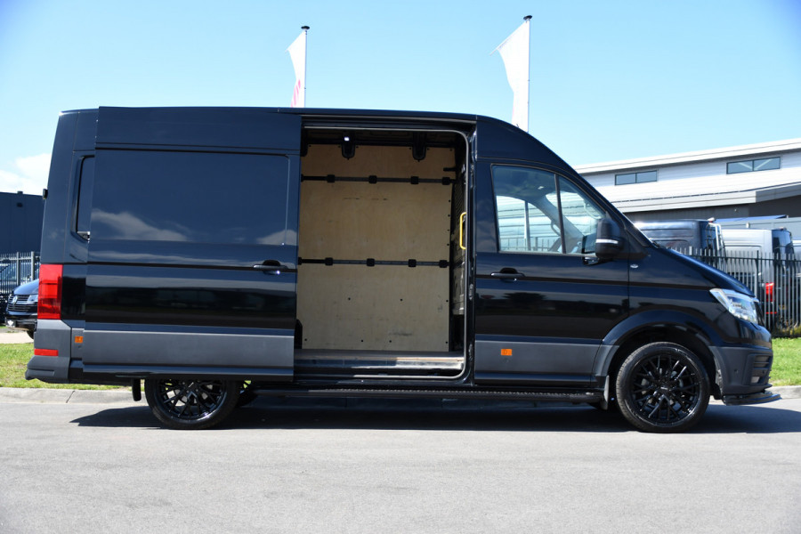 MAN TGE 3.180 35 2.0 L3H3 Black Edition Adaptieve Cruise, Camera, Carplay, LED, Stoelverwarming, Massage stoel, Trekhaak, 177pk, Automaat, Uniek!