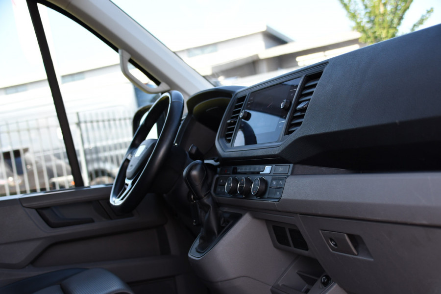 MAN TGE 3.180 35 2.0 L3H3 Black Edition Adaptieve Cruise, Camera, Carplay, LED, Stoelverwarming, Massage stoel, Trekhaak, 177pk, Automaat, Uniek!