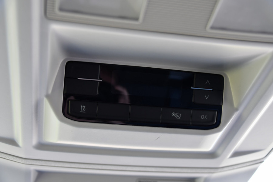 MAN TGE 3.180 35 2.0 L3H3 Black Edition Adaptieve Cruise, Camera, Carplay, LED, Stoelverwarming, Massage stoel, Trekhaak, 177pk, Automaat, Uniek!