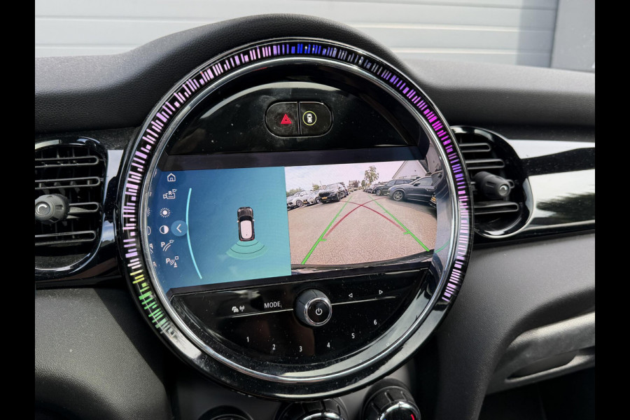 MINI 3-deurs 1.5 Cooper John Cooper Works | Panoramadak | Camera | Harmon Kardon | DAB |