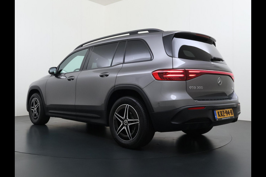 Mercedes-Benz EQB EQB 300 4Matic AMG VAN: 47.900,- VOOR: 45.440,- UW HERFSTVOORDEEL: 2.460,- NIEUW MODEL | SOH 100% | NIGHT PAKKET | 7-PERSOONS | ACHTERUITRIJCAMERA | ADAPTIVE CRUISE CONTROL | ELEKTRISCHE ACHTERKLEP | STUUR- & STOELVERWARMING | AMBIENT LIGHTING | FABRIEKSGARANTIE T/M 06-2027 | RIJKLAAR