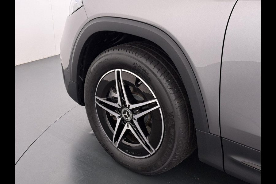 Mercedes-Benz EQB EQB 300 4Matic AMG VAN: 47.900,- VOOR: 45.440,- UW HERFSTVOORDEEL: 2.460,- NIEUW MODEL | SOH 100% | NIGHT PAKKET | 7-PERSOONS | ACHTERUITRIJCAMERA | ADAPTIVE CRUISE CONTROL | ELEKTRISCHE ACHTERKLEP | STUUR- & STOELVERWARMING | AMBIENT LIGHTING | FABRIEKSGARANTIE T/M 06-2027 | RIJKLAAR