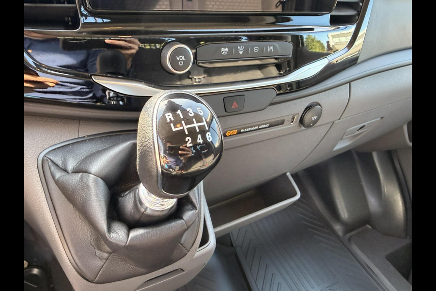 Ford Transit 350 2.0 TDCI L3H1 Trend AWD | SCI | 165pk | Open laadbak | Vierwielaandrijving | BPM-vrij | Stoelverwarming | Elektrisch verstelbare stoel | Keyless entry | Spatlappen voor | Buitenspiegels met lange arm