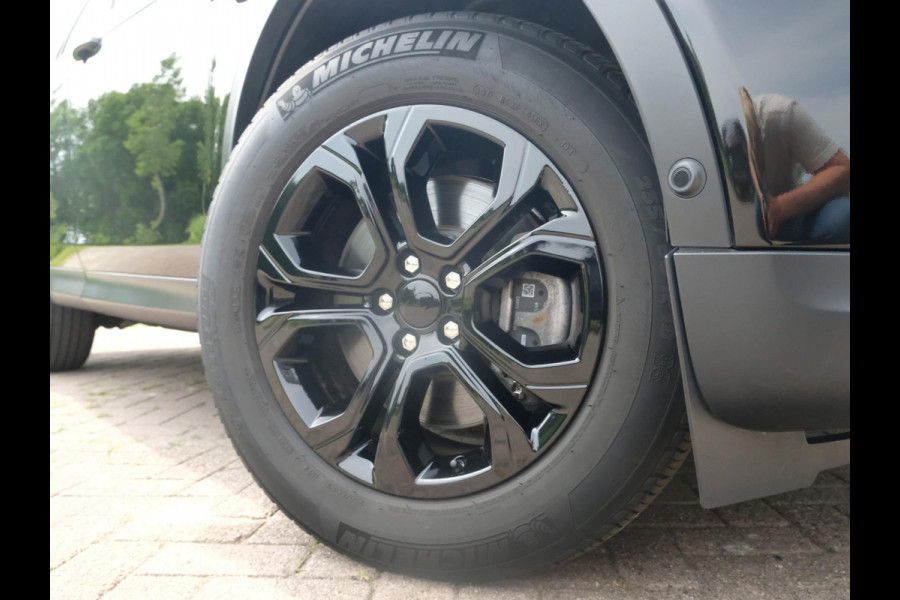 Land Rover Discovery Sport P300e 1.5 S 309 PK | 360 graden camera | Lederen bekleding | SOH 92,3% | Elektrische Stoelen | Navigatie | DAB