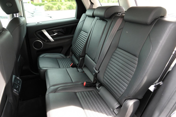 Land Rover Discovery Sport P300e 1.5 S 309 PK | 360 graden camera | Lederen bekleding | SOH 92,3% | Elektrische Stoelen | Navigatie | DAB