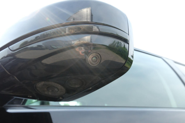 Land Rover Discovery Sport P300e 1.5 S 309 PK | 360 graden camera | Lederen bekleding | SOH 92,3% | Elektrische Stoelen | Navigatie | DAB
