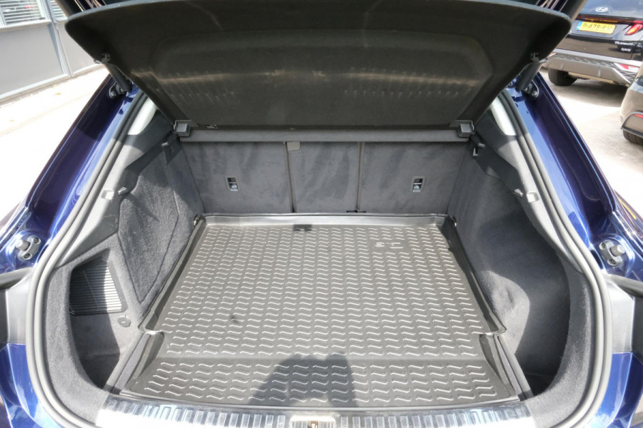 Audi Q3 Sportback 45 TFSI e S Line 245 PK | S-line | Elektrische Klep | Lederen bekleding | SOH 91% | Audi Sporten Velgen |  Stoelverwarming | Camera | LED | DAB | Virtual Cockpit |