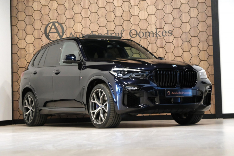 BMW X5 M50i High Executive |84.464km| 530pk V8 *Panodak/Leder/Camera/21 Inch Breedset