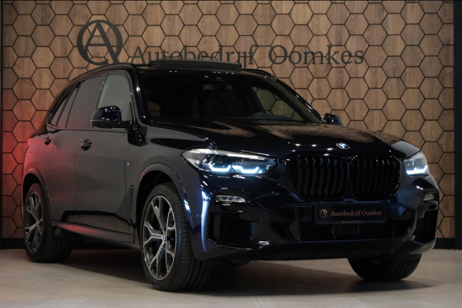 BMW X5 M50i High Executive |84.464km| 530pk V8 *Panodak/Leder/Camera/21 Inch Breedset