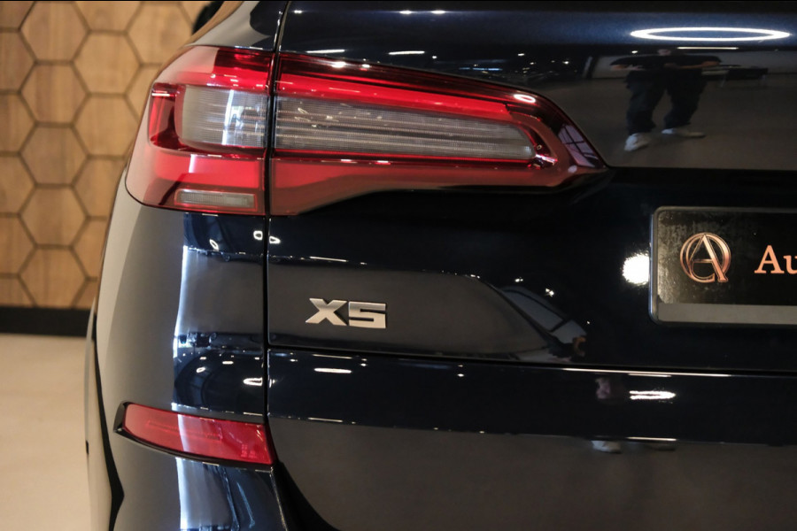 BMW X5 M50i High Executive |84.464km| 530pk V8 *Panodak/Leder/Camera/21 Inch Breedset