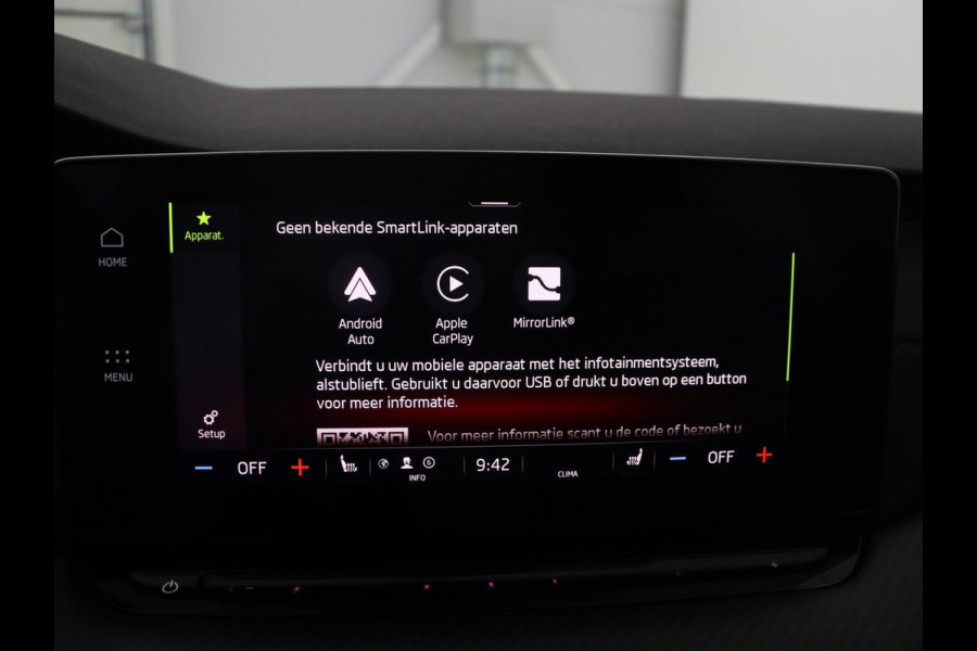 Škoda Octavia Combi 1.4 TSI RS iV PHEV Business | SOH 87,5% | Panoramadak | Adaptive cruise | Stuur/stoelverwarming | Caplay | Sfeerverlichting | Climate control | Camera | Park assist | Eletrische achterklep