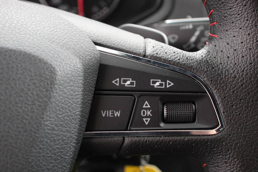 Seat Ibiza 1.0 TSI DSG FR Cruise Control Front Assist Privacy Glass Stoelverwarming Apple Carplay/ Android Auto Led Lichtmetalen velgen