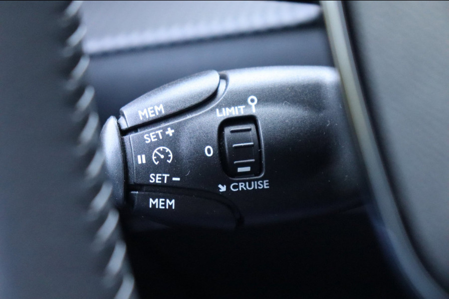 Peugeot 208 1.2 PureTech 74kw Active Pack Org.NL pdc navigatie carplay