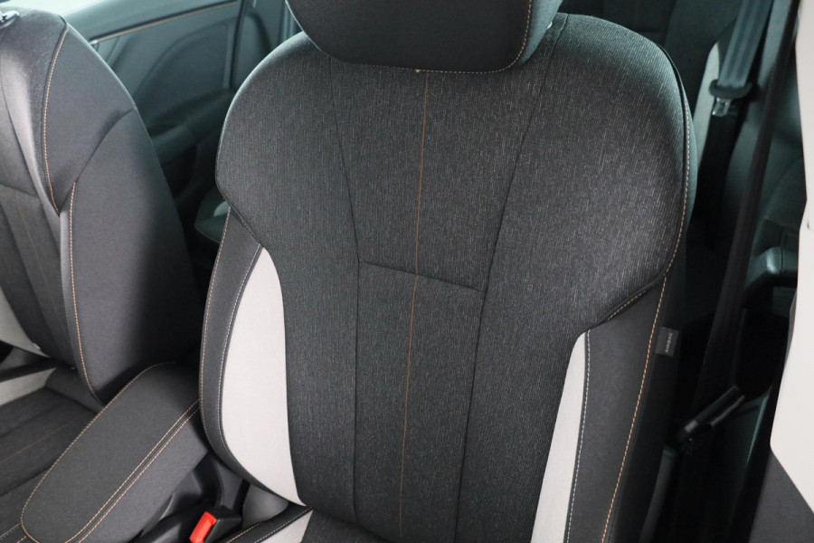 Škoda Kamiq Business Edition 1.0 TSI 115pk DSG  | Adaptive Cruise Control | Dode hoek sensoren | Winter pakket