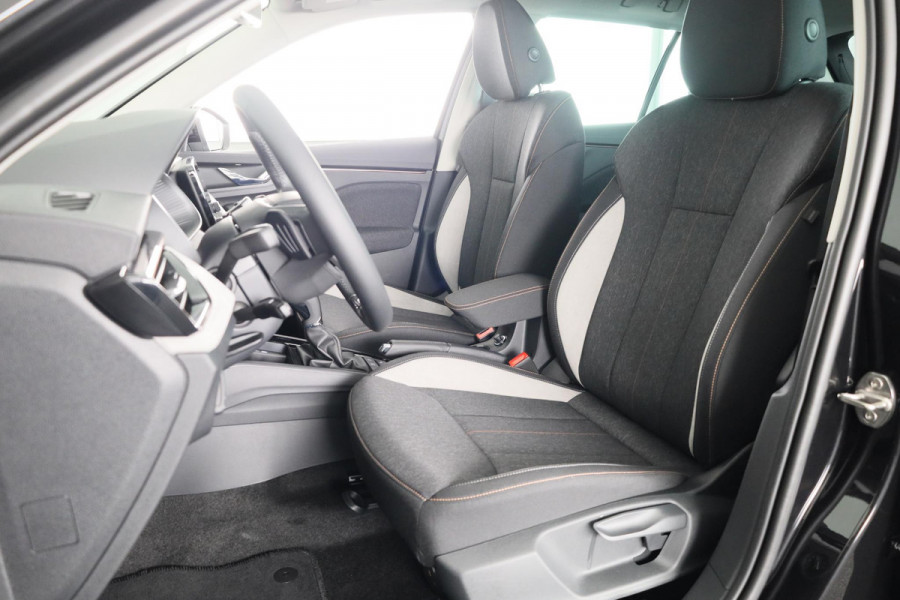 Škoda Kamiq Business Edition 1.0 TSI 115pk DSG  | Adaptive Cruise Control | Dode hoek sensoren | Winter pakket