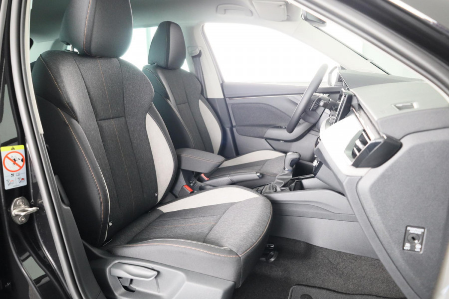 Škoda Kamiq Business Edition 1.0 TSI 115pk DSG  | Adaptive Cruise Control | Dode hoek sensoren | Winter pakket