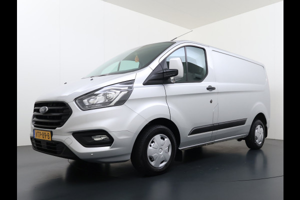 Ford Transit Custom 280 2.0TDCI 130PK Euro 6 L1H1 3-Persoons Navi Airco Cruise Control Bluetooth DAB Pdc Trend Betonplex Vloer Wandbetimmering Schuifdeur+Raam Achterdeuren+Ramen 1e Eigenaar