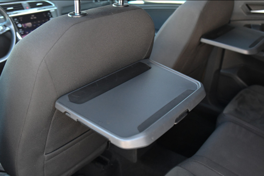 Volkswagen Tiguan Allspace 1.5 TSI R-Line, 7 persoons, Pano, Massage, Dynaudio, ACC, Camera, Dodehoek, Virtual, Trekhaak!