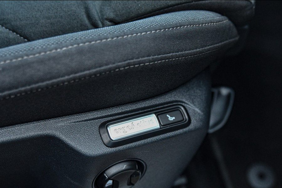 Volkswagen Tiguan Allspace 1.5 TSI R-Line, 7 persoons, Pano, Massage, Dynaudio, ACC, Camera, Dodehoek, Virtual, Trekhaak!
