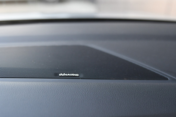 Volkswagen Tiguan Allspace 1.5 TSI R-Line, 7 persoons, Pano, Massage, Dynaudio, ACC, Camera, Dodehoek, Virtual, Trekhaak!