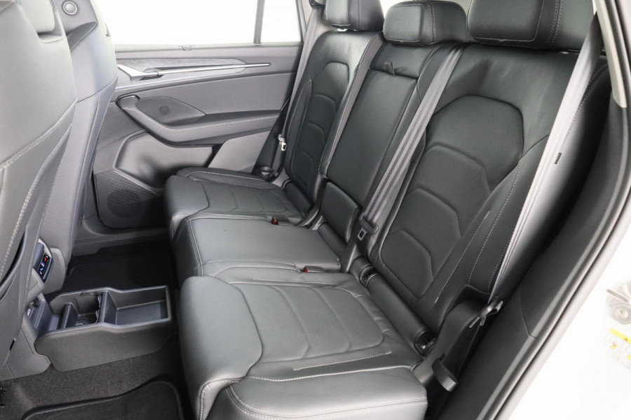 Škoda Kodiaq Business Edition 1.5 TSI PHEV 204 pk Panoramadak | Zwart Leder | Comfort Pakket | Led Matrix  | 20"licht metalen velgen | Canton Sound | Winter pakket | 360° camera