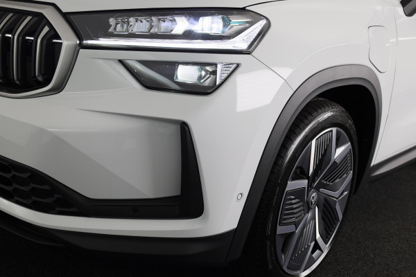 Škoda Kodiaq Business Edition 1.5 TSI PHEV 204 pk Panoramadak | Zwart Leder | Comfort Pakket | Led Matrix  | 20"licht metalen velgen | Canton Sound | Winter pakket | 360° camera