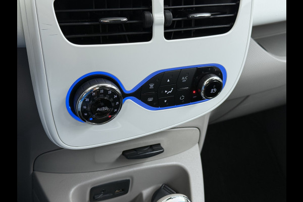Renault ZOE R90 Life 41kWh Eigen Accu SOH 91% Navi Ecc Apple Carplay/Android Auto Cruise Control Bluetooth Pdc Regen-Lichtsensor Isofix WiFi Dealeronderhouden 1e Eigenaren