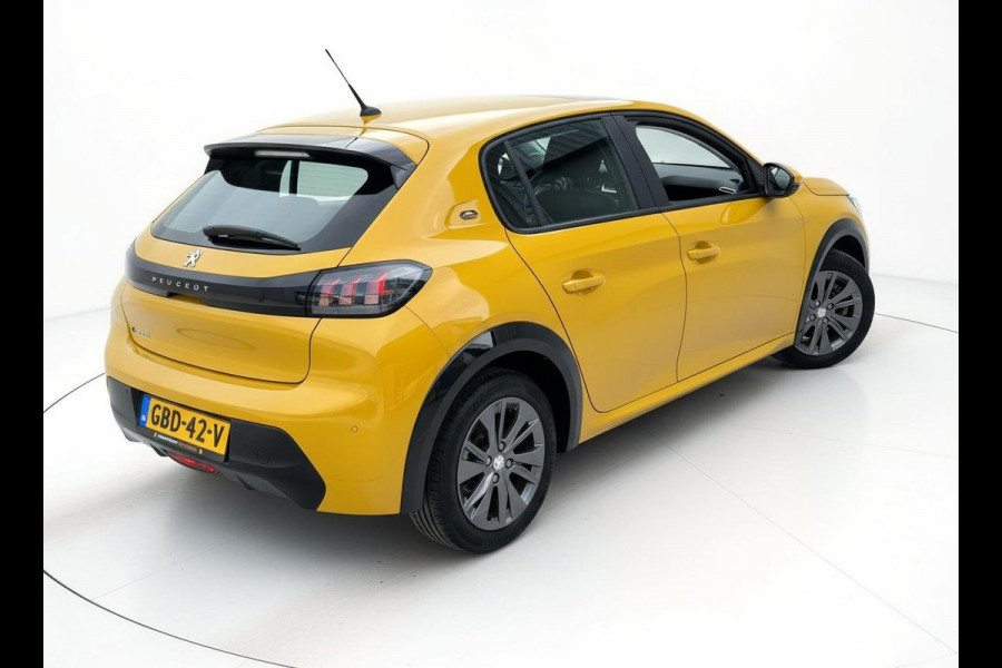 Peugeot e-208 EV Active Pack 50 kWh | 3-fase! | Rijklaar geleverd incl 12 maanden BOVAG garantie! |