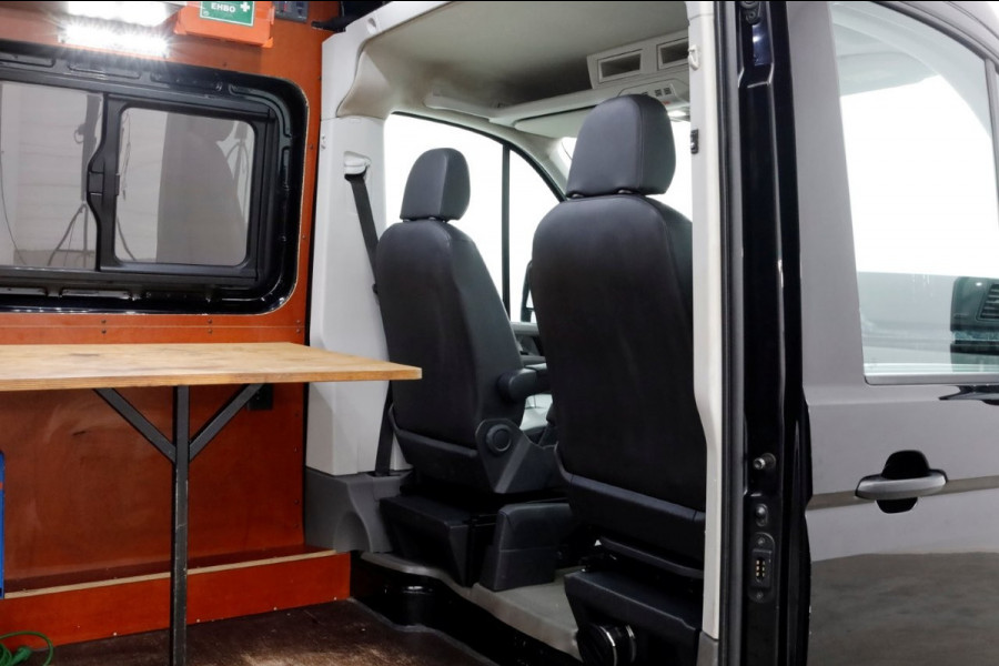 Volkswagen Crafter 35 2.0 TDI 140pk L3H3 (L2H2) DSG-Automaat Camera/230V/Draaistoelen 07-2021