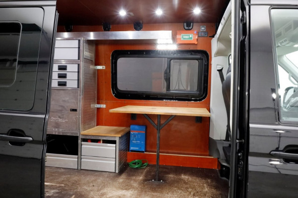 Volkswagen Crafter 35 2.0 TDI 140pk L3H3 (L2H2) DSG-Automaat Camera/230V/Draaistoelen 07-2021
