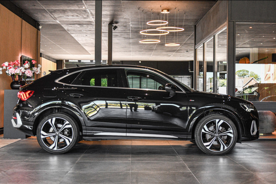 Audi Q3 Sportback 45 TFSI e 3x S-Line, Matrix, ACC, 20", Camera!