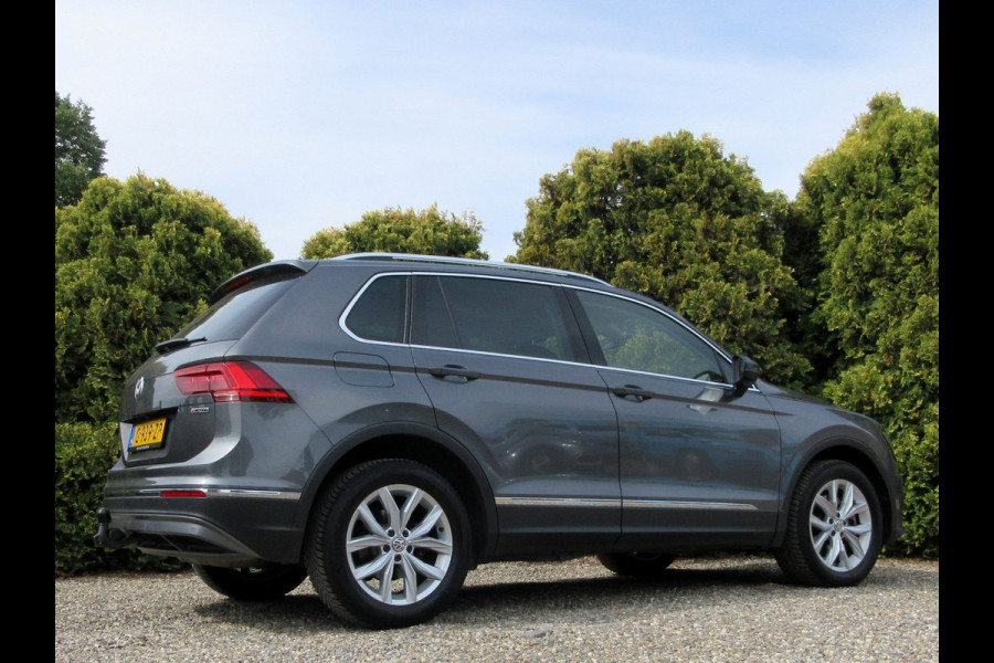 Volkswagen Tiguan 2.0 TSI 4M Highline Automaat * Trekhaak *