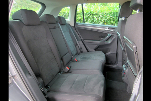 Volkswagen Tiguan 2.0 TSI 4M Highline Automaat * Trekhaak *