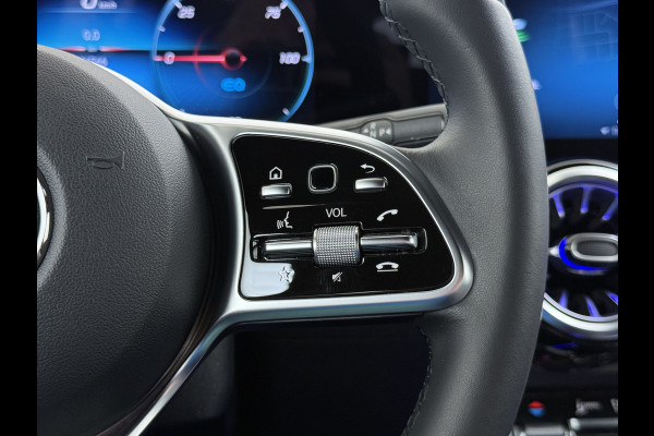 Mercedes-Benz EQB 250 69kWh SOH 97% Camera Apple Carplay Android Auto Stoelverwarming Elek.Achterklep Navi Ecc Cruise Control Pdc Business Line Verschuifbare Achterbank Dodehoekwaarschuwing Isofix DAB+ Bluetooth Lane Assist Led keyless 1e Eigenaar Origineel Nederlandse Auto